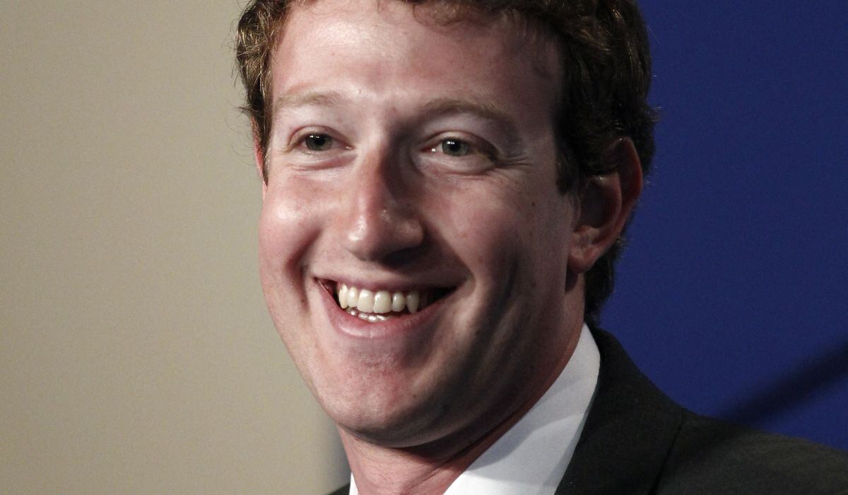 Mark Zuckerberg durante una conferencia de prensa conjunta en Deauville, el 26 de mayo de 2011 (Foto: Thomas Coex / AFP)