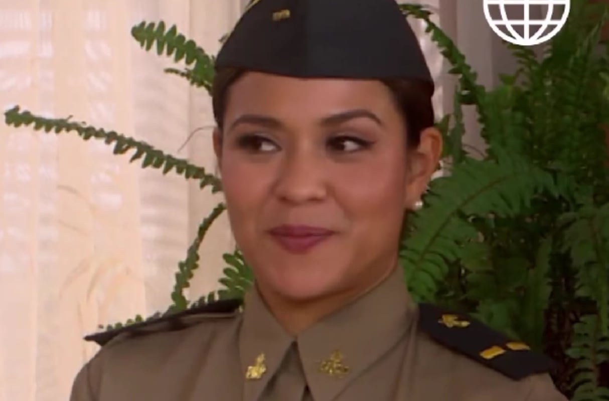 “Al fondo hay sitio” presenta a ‘Leidy’, policía que conquistó a ‘Joel’. (Foto: Captura de video)