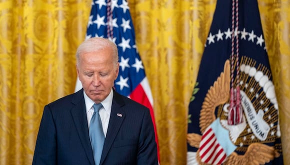 El presidente estadounidense, Joe Biden, participa en una ceremonia de la Medalla de Honor en el Salón Este de la Casa Blanca en Washington, DC, EE.UU., el 3 de julio de 2024 | Foto: EFE/EPA/SHAWN THEW