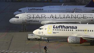 Lufthansa negocia posible fusión con aerolínea emiratí Etihad