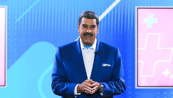 El presidente de Venezuela, Nicolás Maduro durante la transmisión de su programa semanal de televisión "Con Maduro +", en Caracas, el 1 de julio de 2024. (Foto del PALACIO MIRAFLORES / EFE)