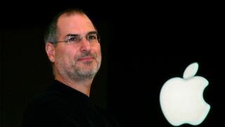Una carta de Steve Jobs y el primer computador portátil de Apple entran a subasta por más de US$30 mil