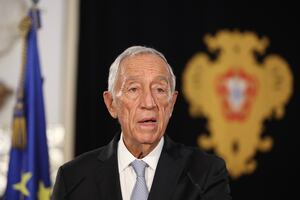 Presidente de Portugal anuncia un adelanto de las elecciones para el 10 de marzo tras renuncia de primer ministro