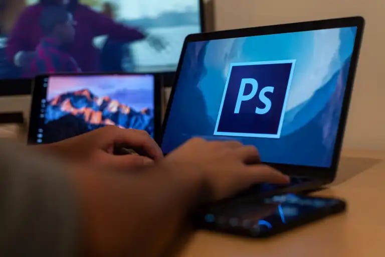 ‘Generative Expand’ de Photoshop: la nueva función de IA que amplía imágenes más allá de sus bordes. (Foto: Pexels)