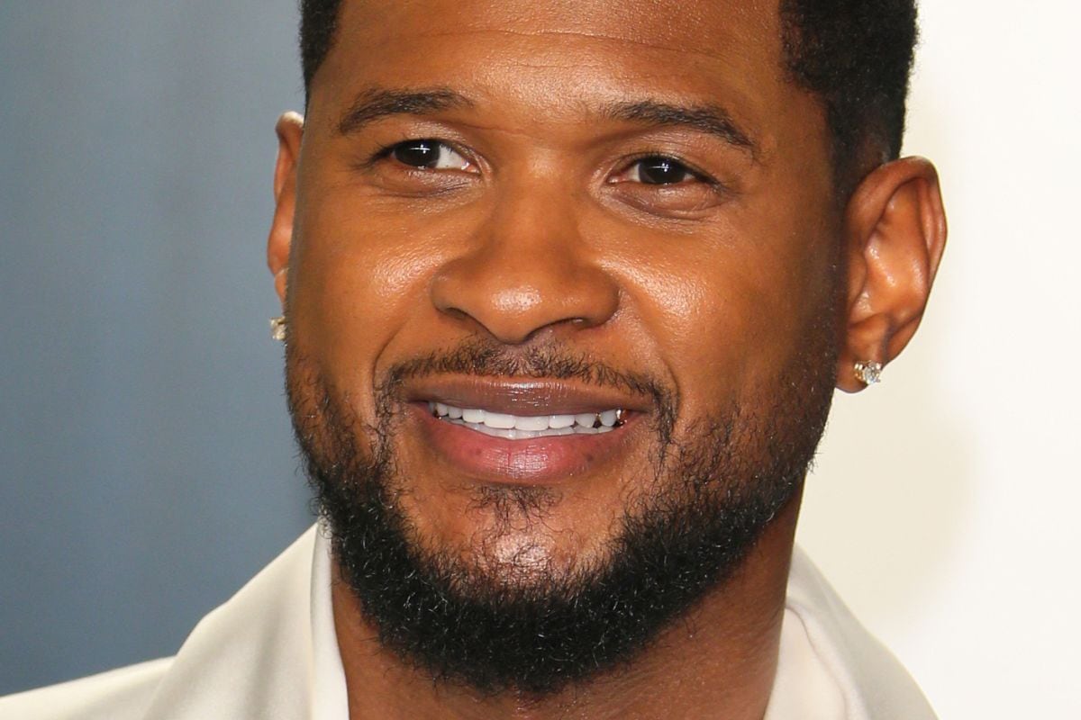 Cuando Usher asistió a la fiesta de los Oscar de Vanity Fair 2020 después de la 92ª edición de los Oscar en el Centro Wallis Annenberg para las Artes Escénicas de Beverly Hills el 9 de febrero de 2020 (Foto: Jean-Baptiste Lacroix / AFP)