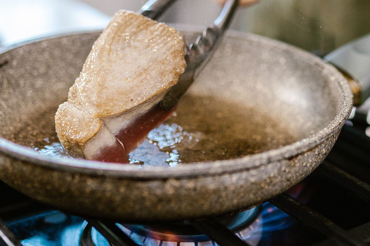 Este es el truco que necesitabas para reusar el aceite para freír. (Foto: RODNAE Productions / Pexels)