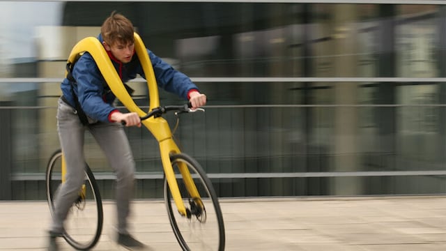 Bicicleta sin pedales: ¿es una de las ideas más absurdas para este tipo de vehículo? | VIDEO