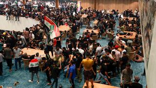 Todas las sesiones del Parlamento de Irak fueron suspendidas tras ocupación de manifestantes
