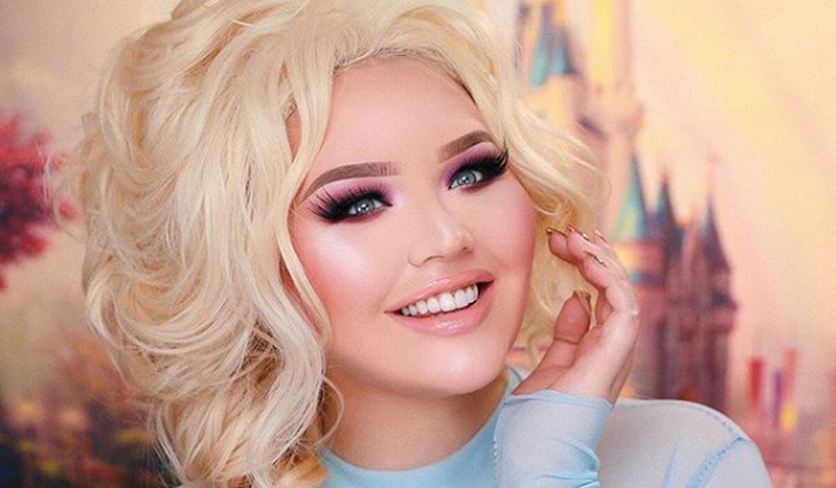 Nikkie comenzó a subir videos a YouTube en 2008, después de ver The Hills de MTV mientras estaba delicada y se inspiró por el maquillaje de Lauren Conrad (Foto: Instagram)