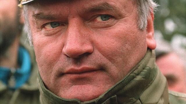 Quién es Ratko Mladic, el “carnicero de Bosnia” sentenciado a cadena perpetua por genocidio en la antigua Yugoslavia
