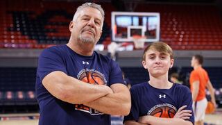 Fue diagnosticado con leucemia y 7 años después se unió al equipo de Auburn gracias a promesa