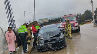 Huancavelica: choque de autos colectivos deja dos muertos y al menos cuatro heridos