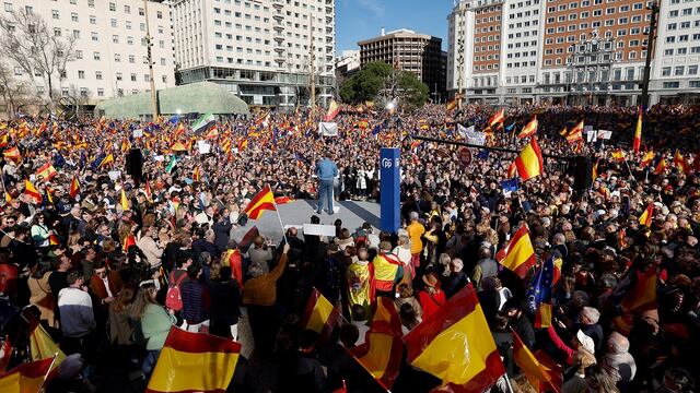Miles de personas protestan en Madrid contra la amnistía a los independentistas catalanes