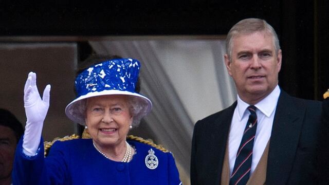 Reina Isabel II retira los títulos militares y patrocinio real al príncipe Andrés por escándalo sexual