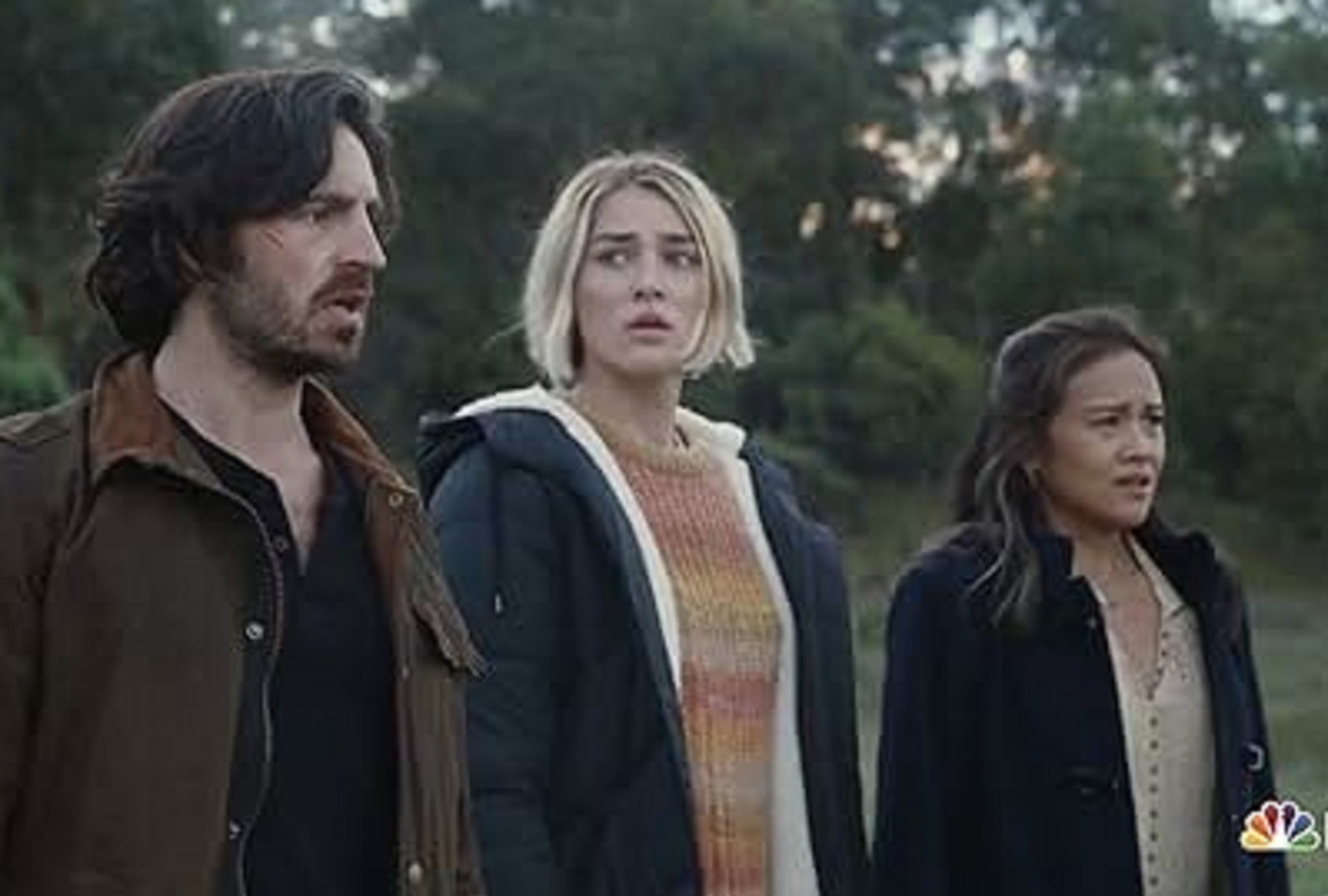 Gavin Harris (Eoin Macken), Izzy Harris (Zyra Gorecki) y Ella Jones (Michelle Vergara Moore) en una escena del drama de ciencia ficción "La Brea" (Foto: NBC)