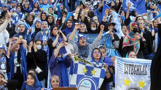 Tras más de 40 años, mujeres en Irán vuelven a presenciar un partido de fútbol