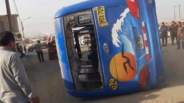 Trujillo: volcadura de microbús lleno de escolares deja varios heridos | FOTOS