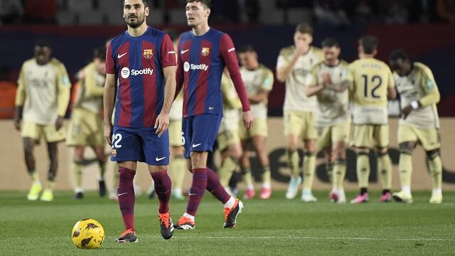 Con sabor a derrota: Barcelona empató 3-3 ante Granada  por LaLiga EA Sports | RESUMEN Y GOLES