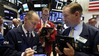 Wall Street cierra con índices mixtos en medio de tensiones geopolíticas
