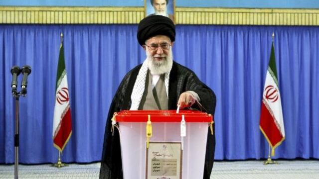 Ayatola iraní desafió a Estados Unidos: “Que se vayan al infierno”