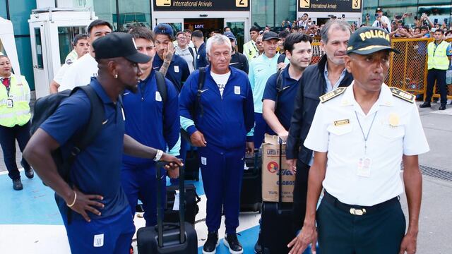 Franco y Pipo lideraron al plantel de Alianza Lima en su arribo a la capital peruana. (Foto: Fernando Sangama / @photo.gec)