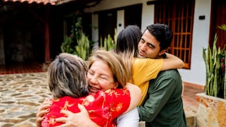 Comparte con “Somos” tu momento más feliz del 2025 y aparece en la próxima edición de nuestra revista