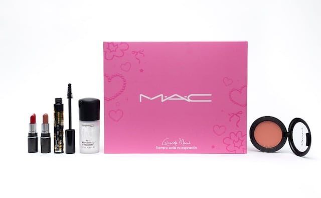 Maquillaje MAC. El set de maquillaje MAC full natural look es una gran opción para los amantes del maquillaje sutil y casual. Lo puedes encontrar en el Cyber Wow de Ripley con 47% de descuento a 279 soles. (Foto: Ripley).