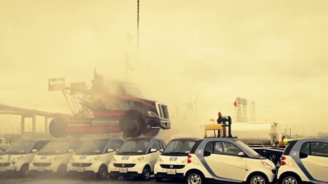 Video: Gymkhana hecha por un camión