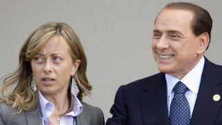 Berlusconi dice que una mujer madre no puede ser alcaldesa