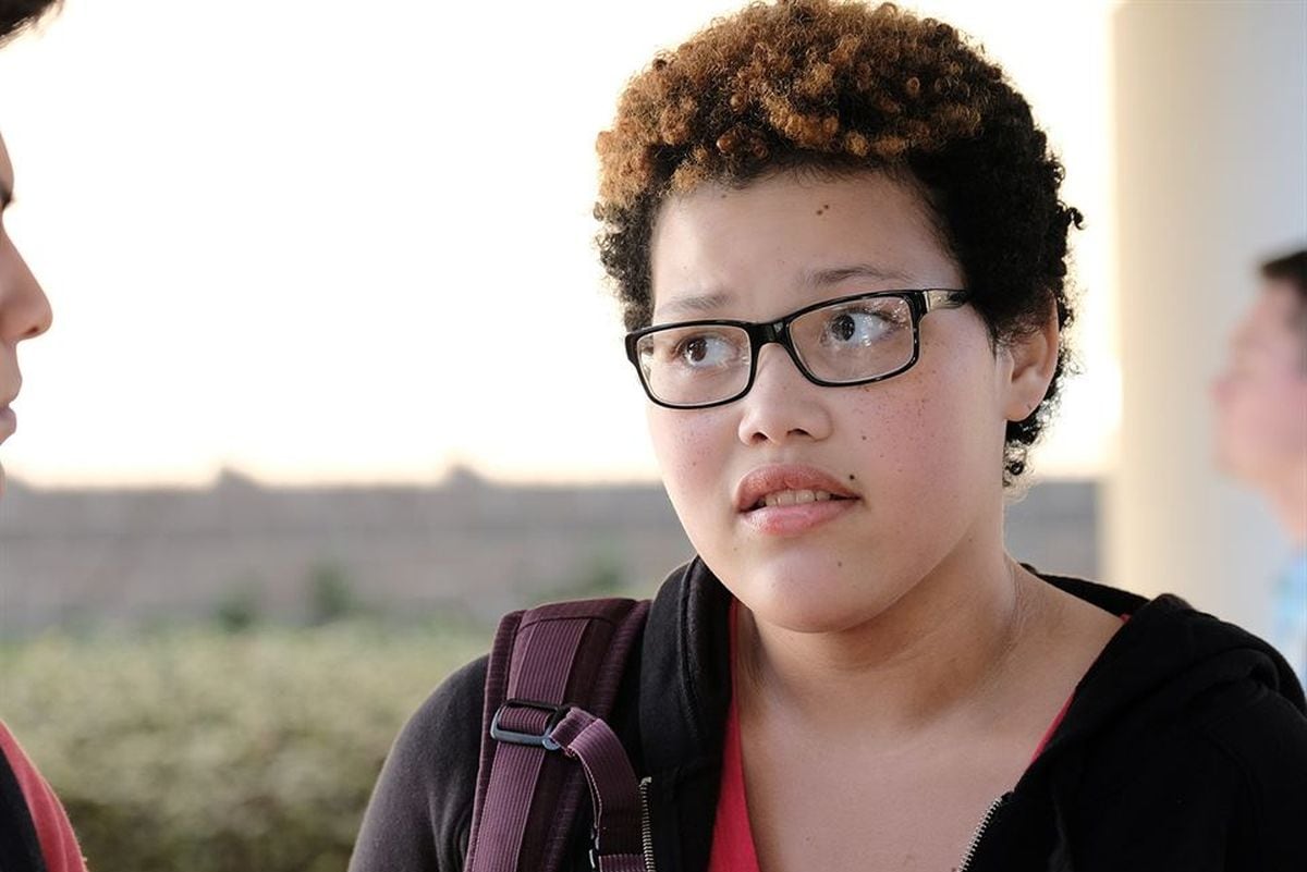 Aisha representa a todas las chicas de secundaria que han sido intimidadas por no ser las más populares (Foto: Netflix)