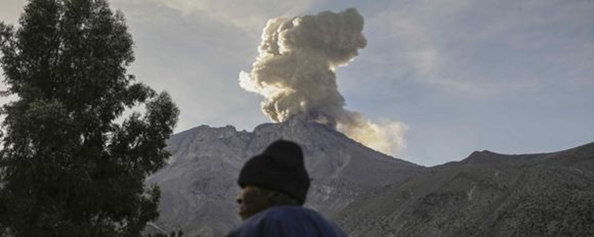 Nueva explosión del volcán Ubinas: diariamente se registran cerca de 170 sismos en la zona de monitoreo