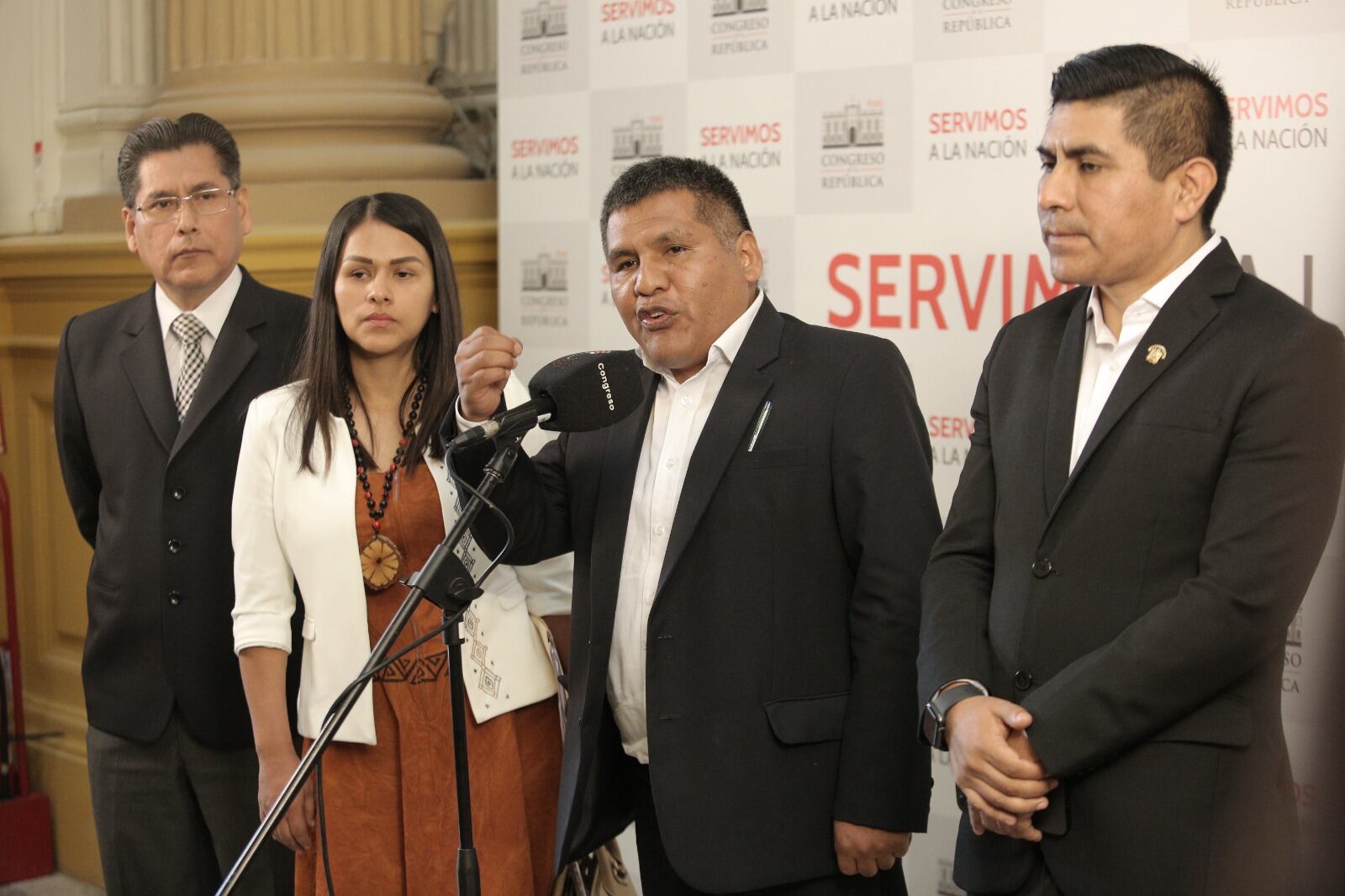 Integrantes de una nueva bancada parlamentaria reclamaron por ser excluidos de la distribución de comisiones ordinarias. Foto: Anthony Niño de Guzmán / GEC