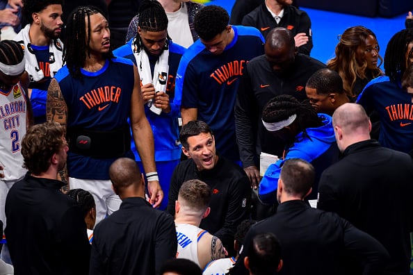 Mark Daigneault lleva cinco temporadas dirigiendo al Oklahoma City Thunder. (Foto: Getty Images)