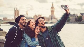 Cómo nuestra obsesión por las "selfies" está cambiando nuestra memoria | BBC