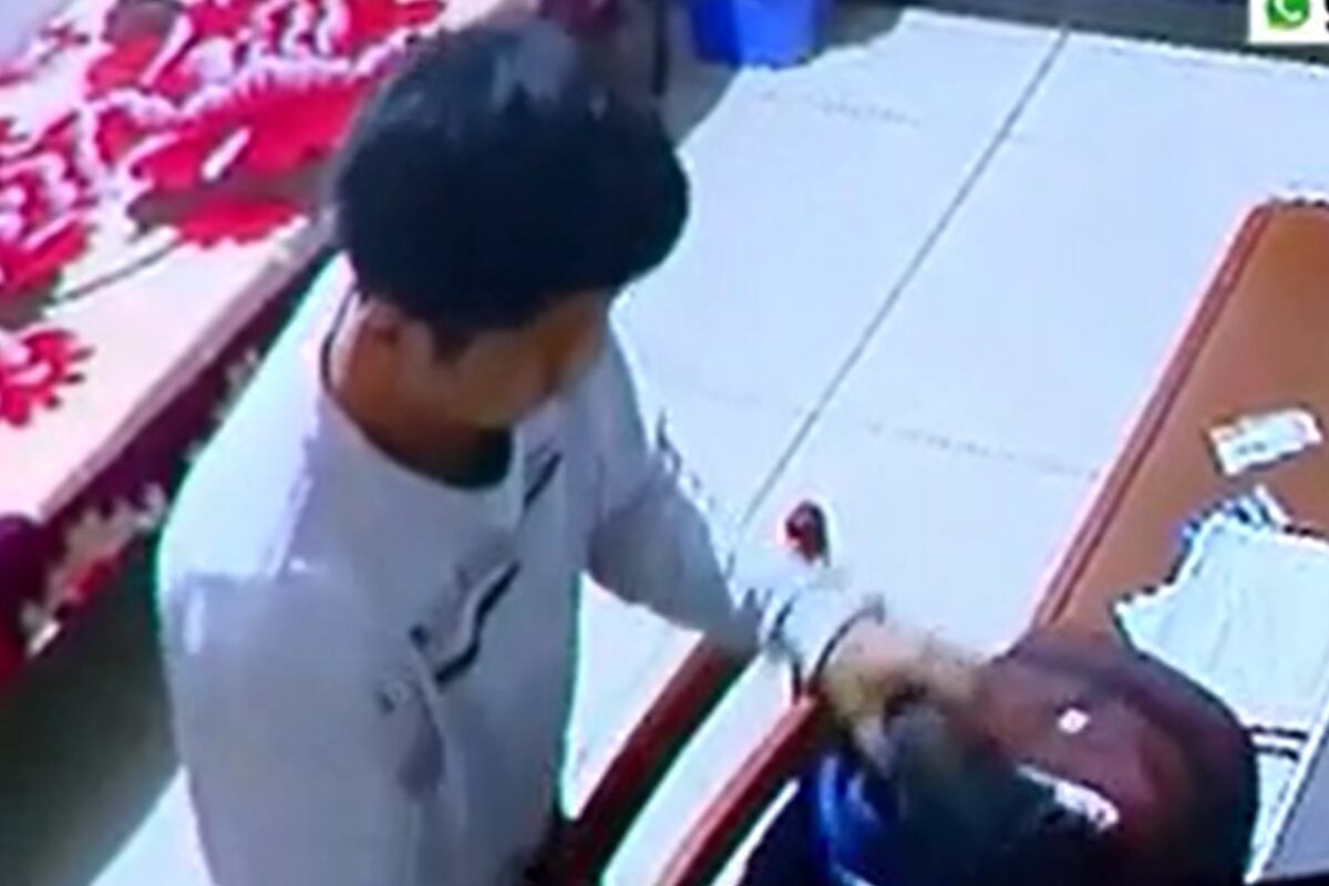 Hombre es acusado de robar más de 2 mil soles de un hostal ubicado en San Luis. (Foto: Captura/América Noticias)