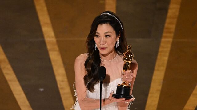 Oscar 2023: Michelle Yeoh gana el premio a Mejor actriz principal