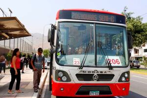 Corredor Rojo: presuntos extorsionadores disparan a bus con pasajeros esta mañana