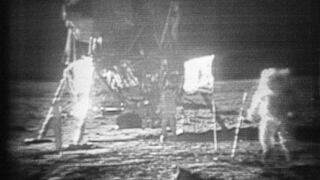 ¿Cuánto crees que puede costar el polvo lunar recogido por Neil Armstrong?