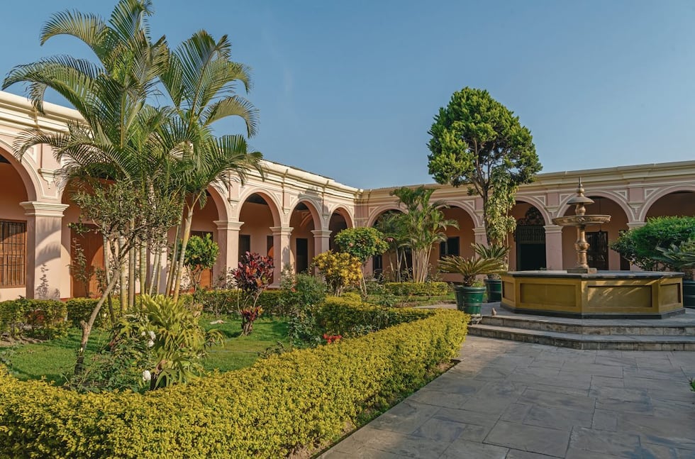 Claustro interior del monasterio Santa Catalina de Siena, en Lima.