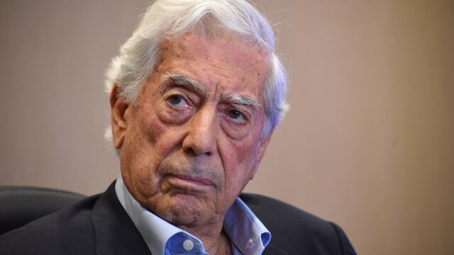 Mario Vargas Llosa anuncia que dejará de escribir columnas de opinión