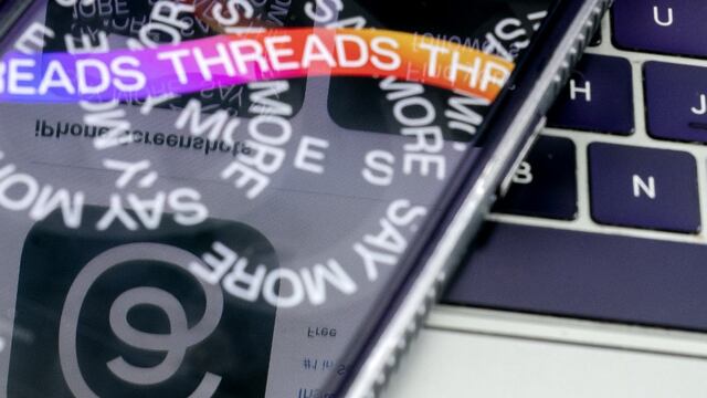 Cuidado con estas ciberestafas en Threads: los enlaces maliciosos llegaron a la red social de Meta