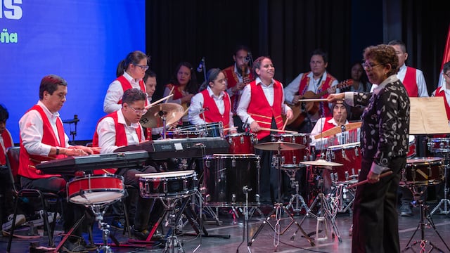 La banda del Conadis pone a bailar al público al ritmo de la inclusión: 20 músicos que derriban prejuicios con su talento