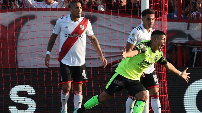 River cayó 1-2 ante Barracas Central por la Liga Profesional Argentina | VIDEO