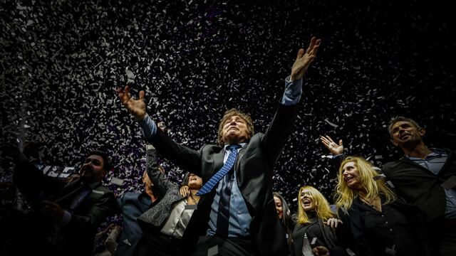 La ultraderecha española felicita a Milei por su victoria en las primarias de Argentina