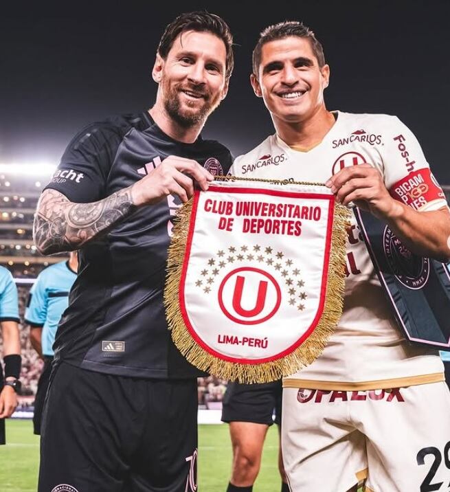 Messi y Corzo posando para una fotografía en la previa del partido. (Foto: Aldo Corzo Instagram)