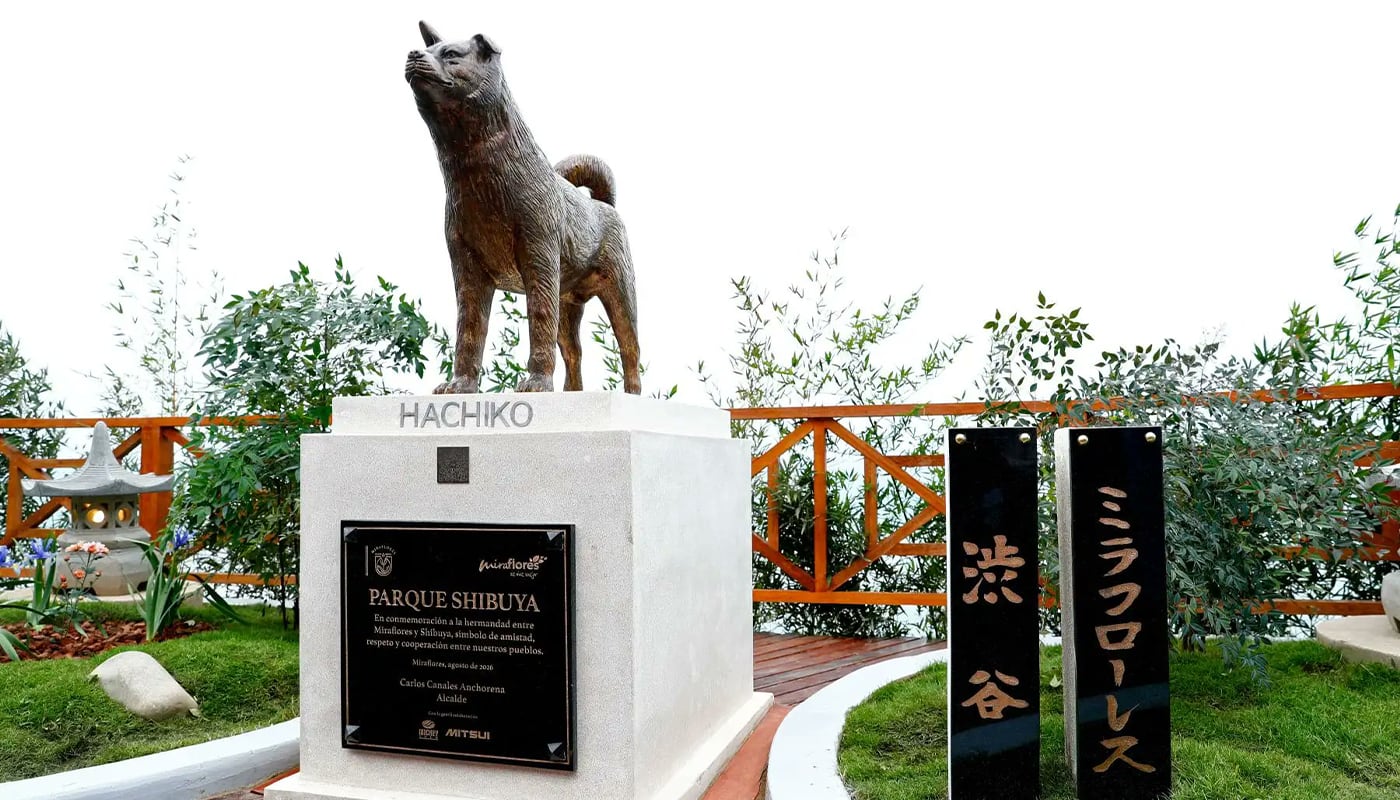 La principal atracción del nuevo parque Shibuya es una escultura de Hachiko. | Foto: Andina