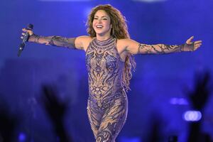 Shakira volverá a cantar frente a la Gran Pirámide de Guiza en abril de 2026