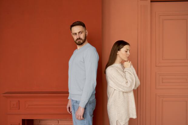 Una persona con apego evitativo puede cambiar, pero necesita voluntad y ayuda profesional.