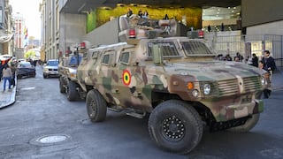 Bolivia: Tanque militar entró por la fuerza a la sede del Ejecutivo y denuncian Golpe de Estado | VIDEO