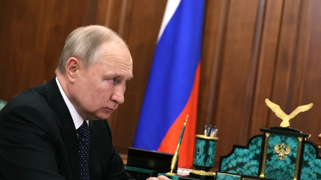 Putin responsabiliza a Ucrania del ataque al puente de Crimea y dice que Moscú responderá